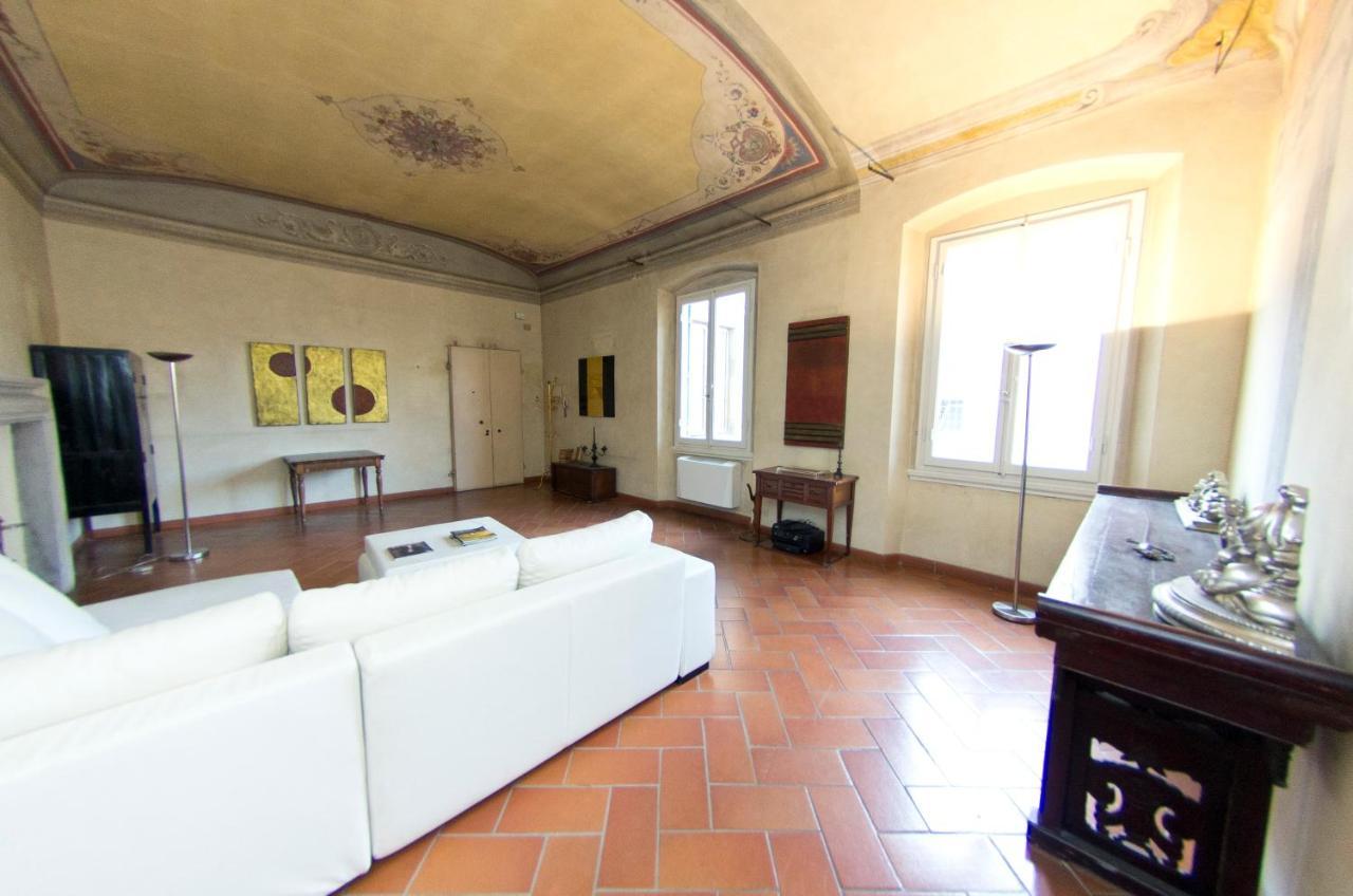 Traviata Appartamento Storico - Palazzo Tolomei Florence Exterior photo
